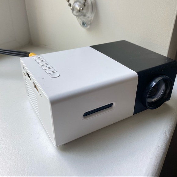 Mini projector - Picture 6 of 7